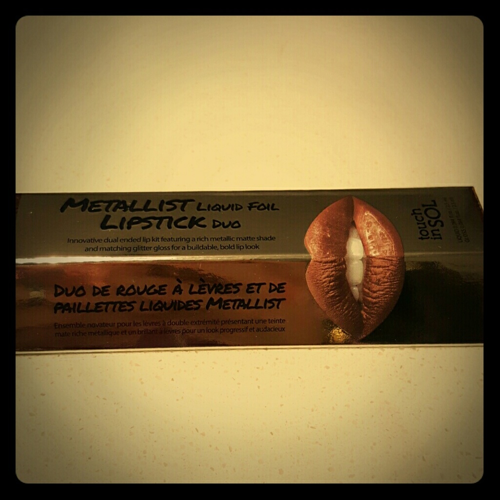 Touch in Sol Metallist Liquid Foil Lipstick